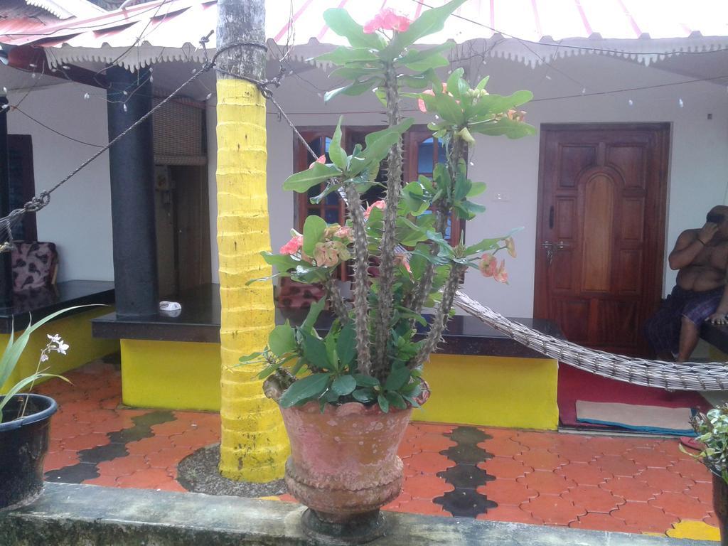 Karthik Villa Varkala Chambre photo