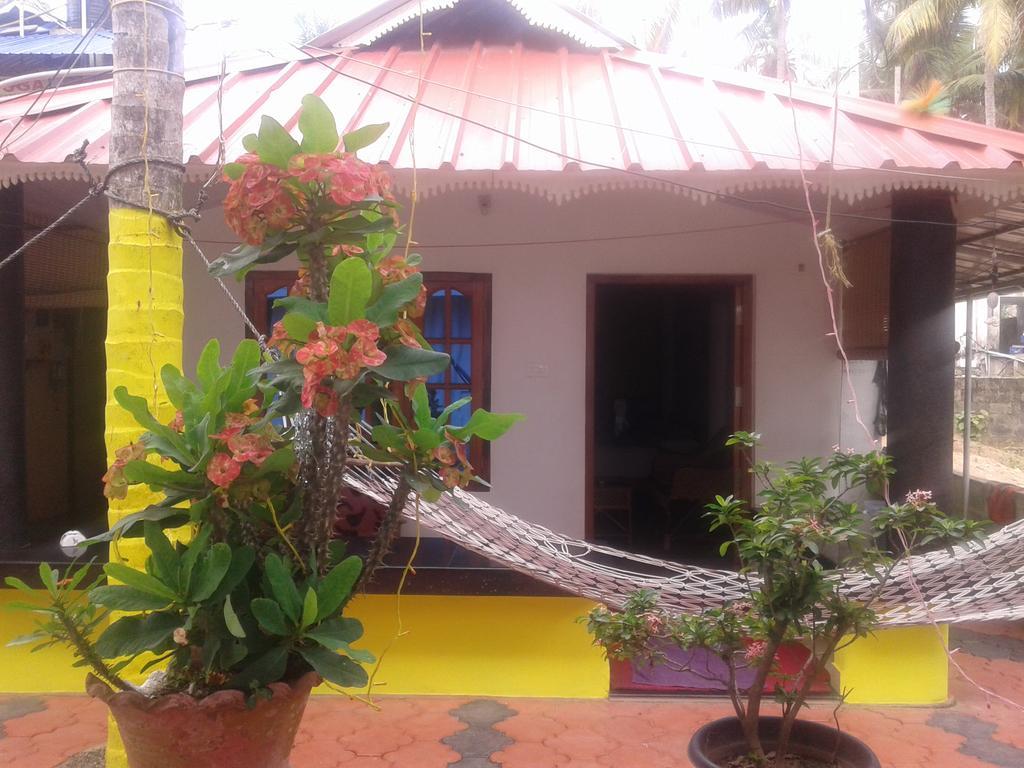 Karthik Villa Varkala Extérieur photo