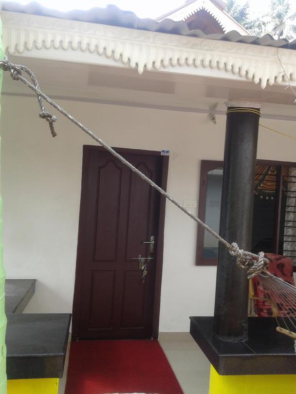 Karthik Villa Varkala Extérieur photo