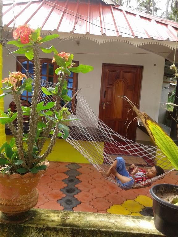 Karthik Villa Varkala Extérieur photo