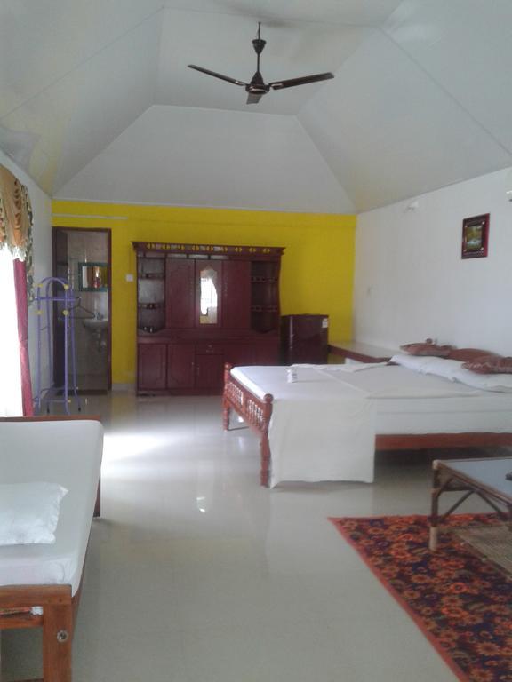 Karthik Villa Varkala Extérieur photo