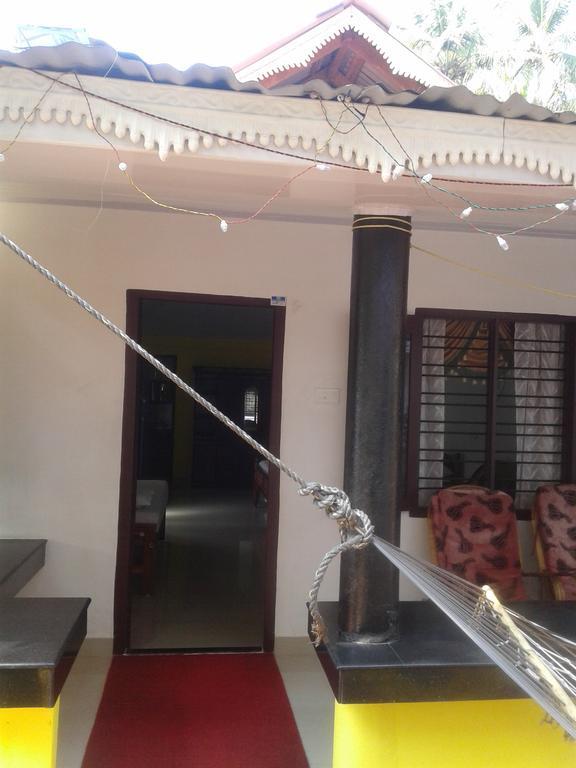 Karthik Villa Varkala Extérieur photo