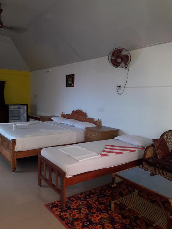 Karthik Villa Varkala Extérieur photo