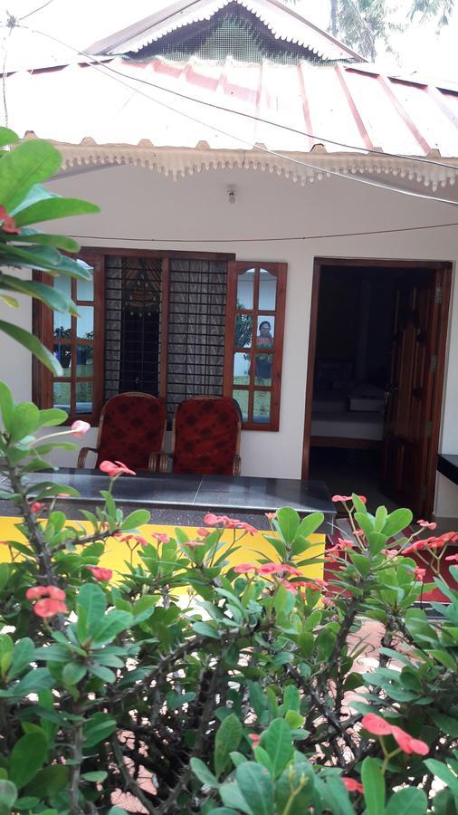 Karthik Villa Varkala Extérieur photo